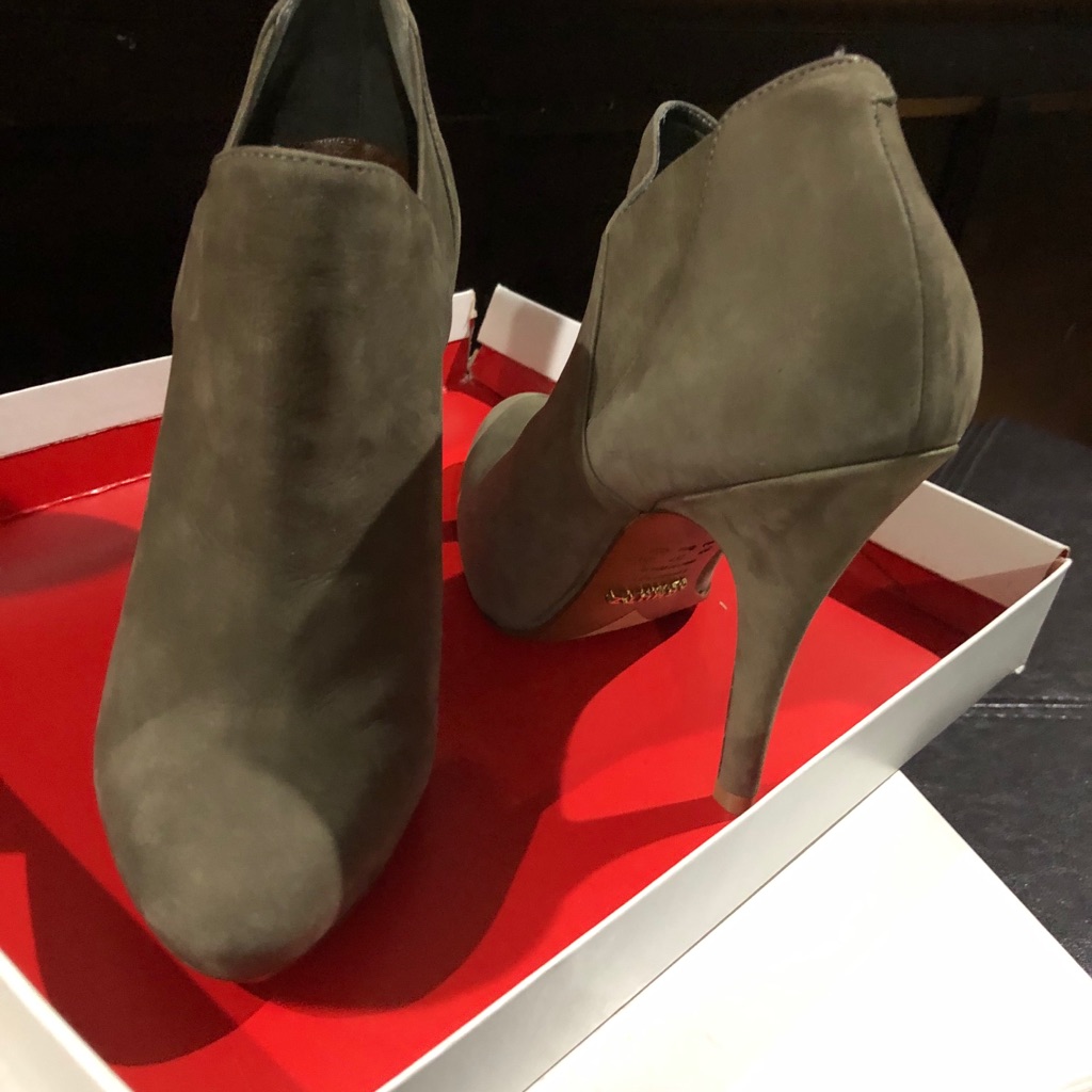 New In Box. Schutz Boots.